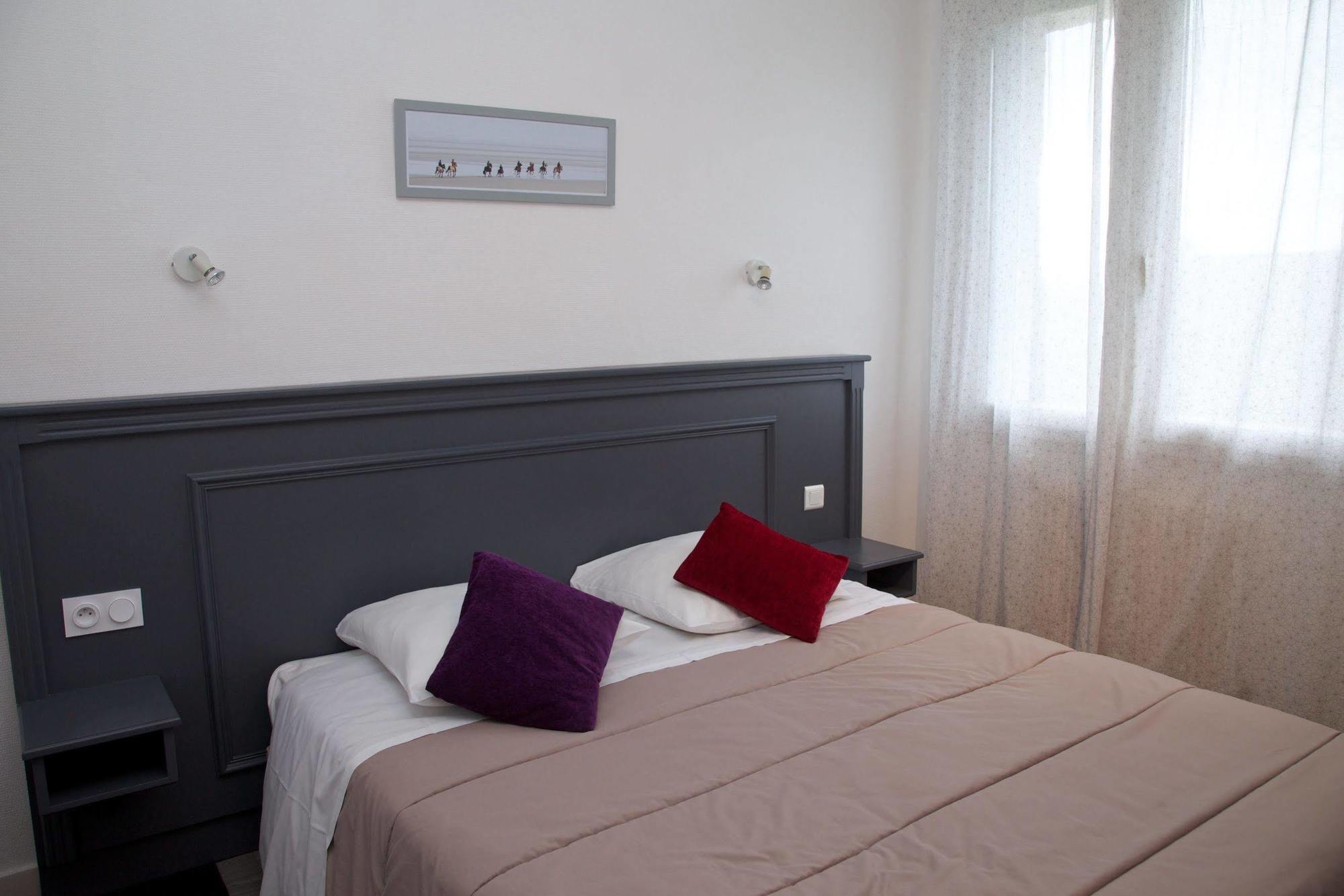 Cozy Hotel Logis Morlaix Plouigneau 外观 照片
